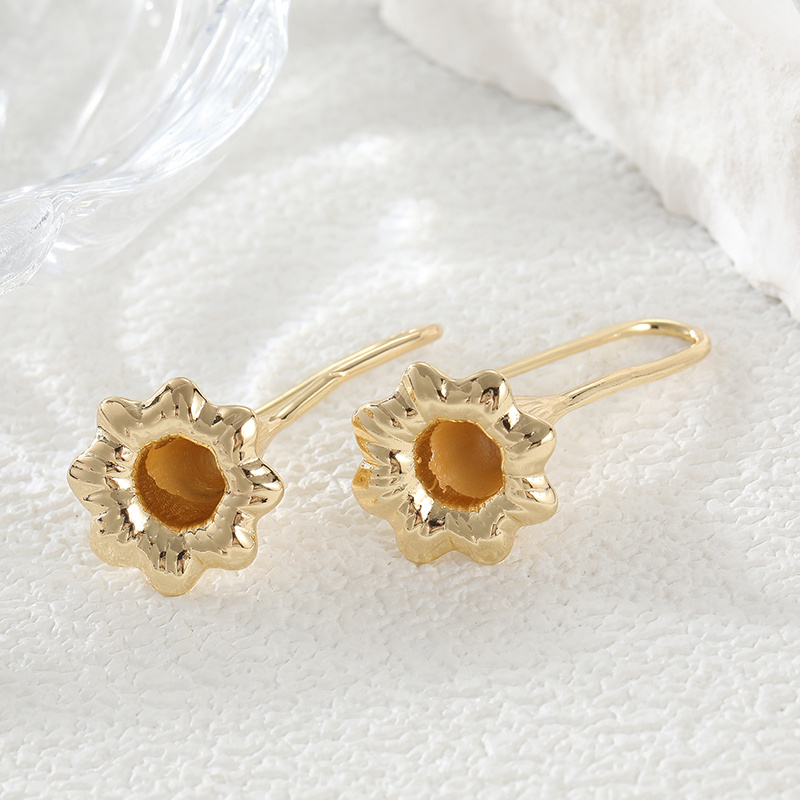 Elegant Flower Hanging Earrings, Minimalist Design